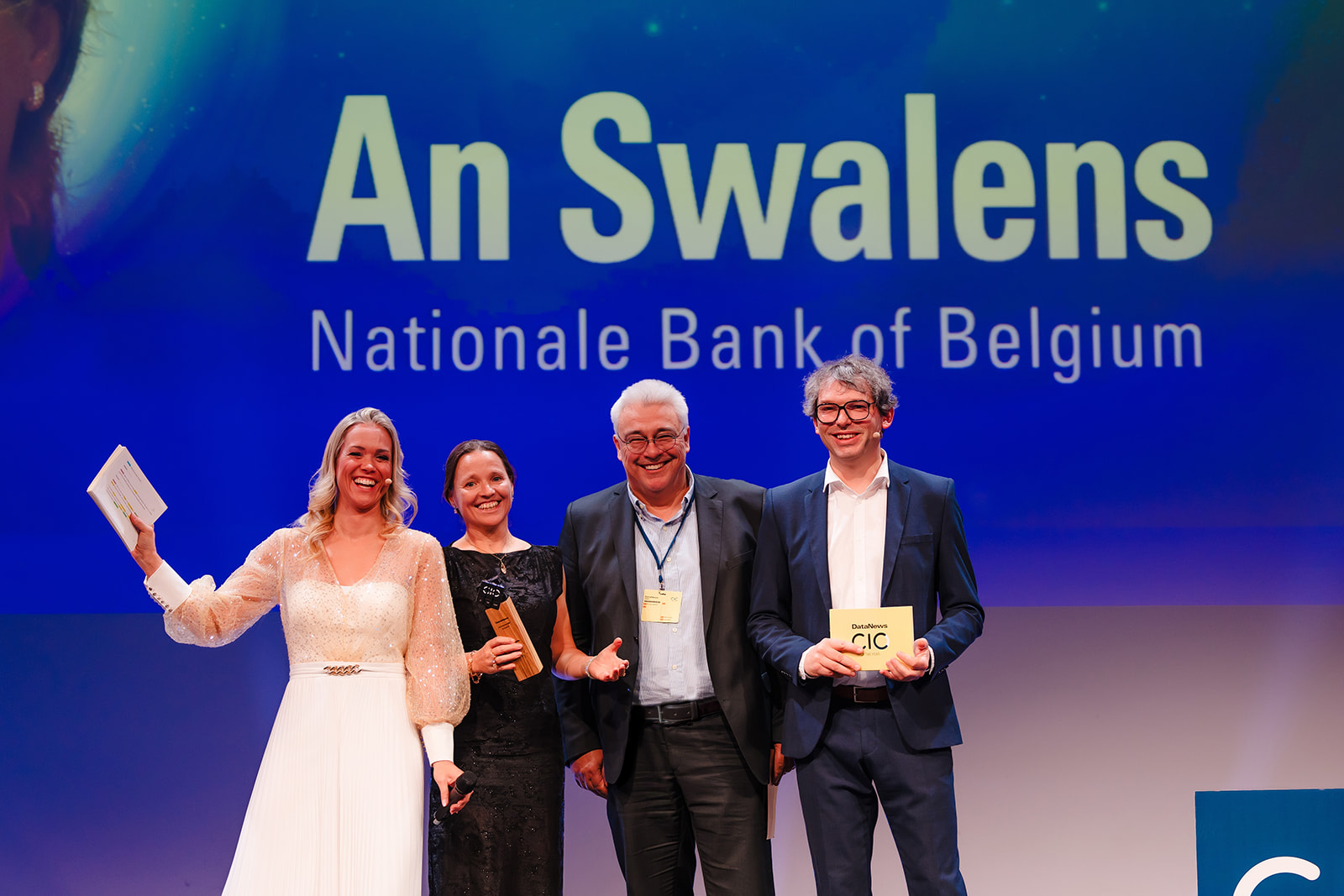 PVB discussing things with his mgmt